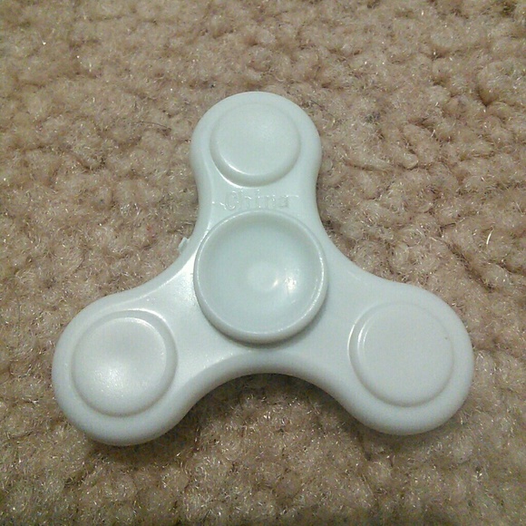 Fidget spinner - Picture 1 of 1